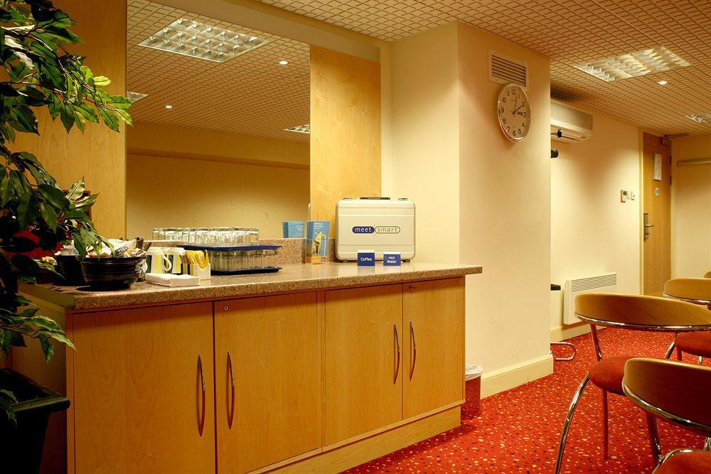 Holiday Inn Express Edinburgh City Centre, An Ihg Hotel Interior photo
