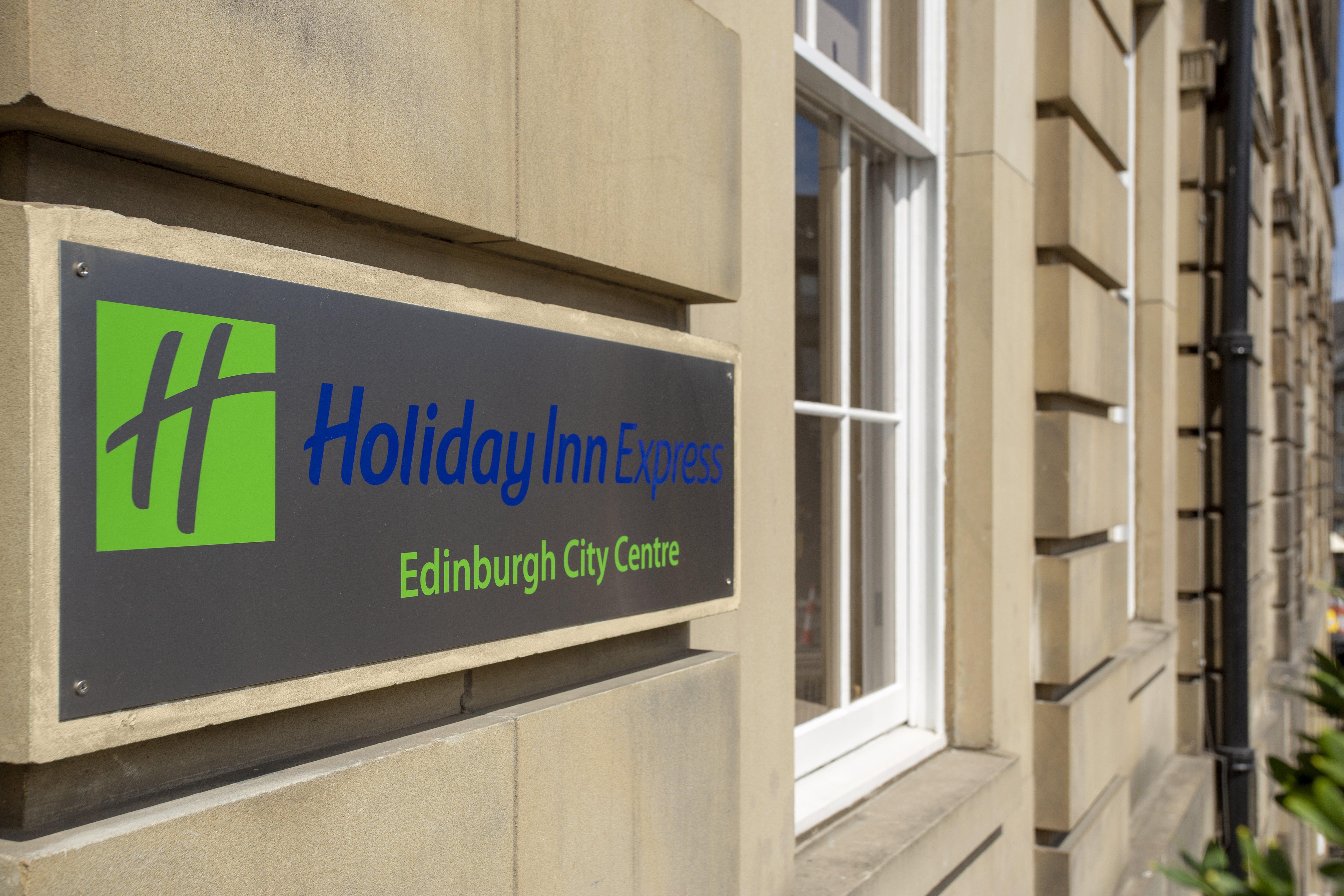 Holiday Inn Express Edinburgh City Centre, An Ihg Hotel Exterior photo